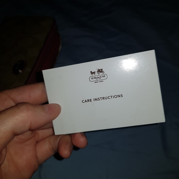 Coach Wallet - Picture 6 of 6